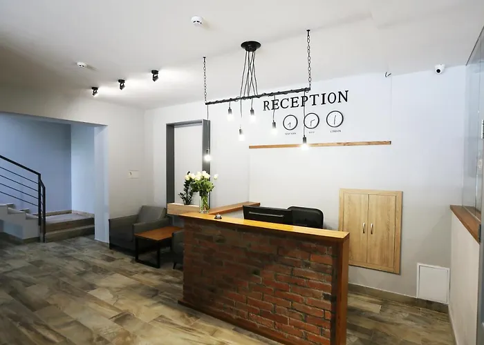 Golden Lemon золотий лимон Готель